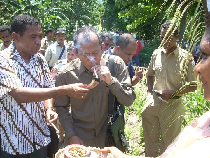 *Jika Soeharto Jadi Pahlawan,Lalu Kami Ini Siapa?*